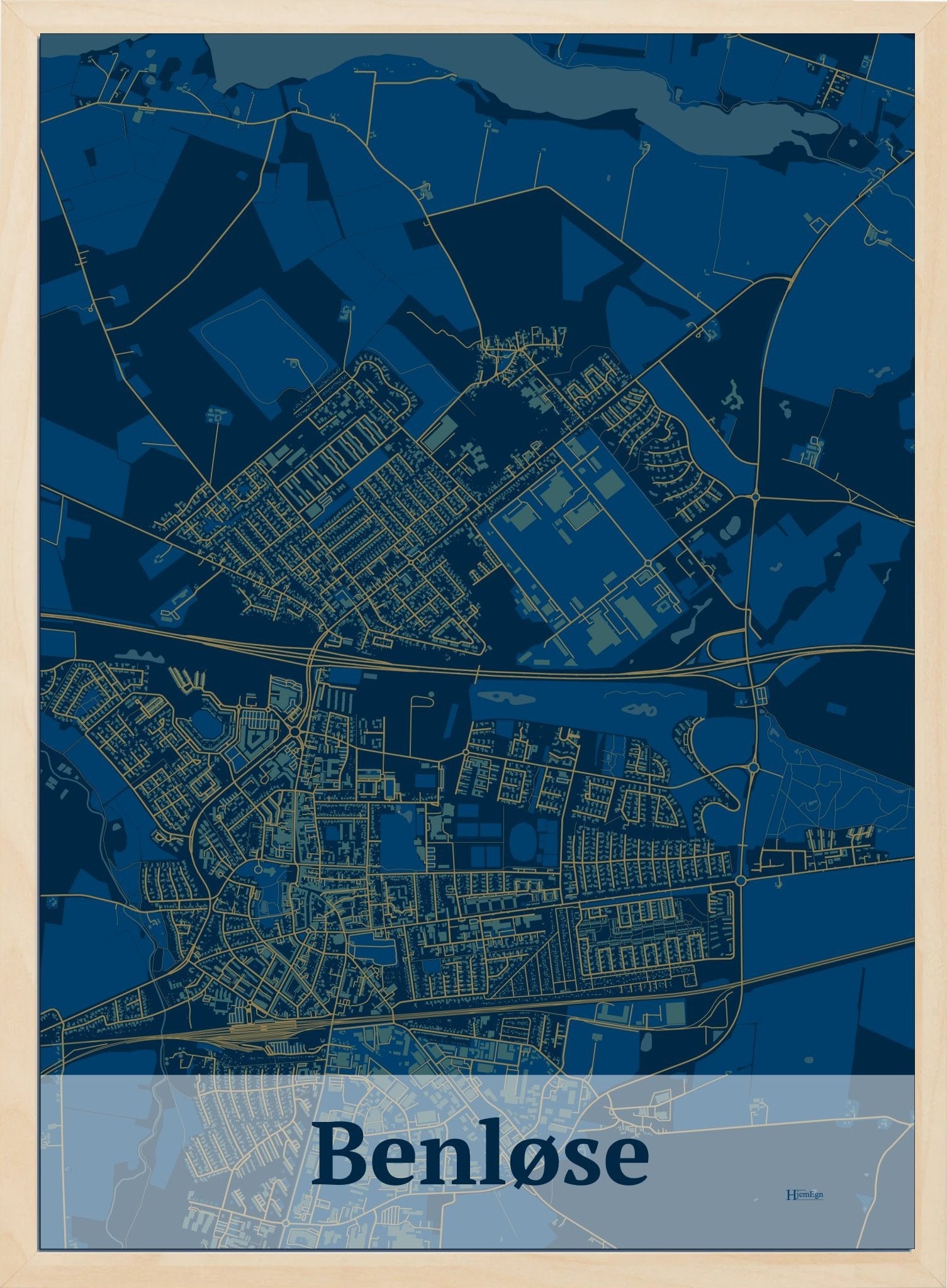 Benløse plakat i farve mørk blå og HjemEgn.dk design firkantet. Design bykort for Benløse