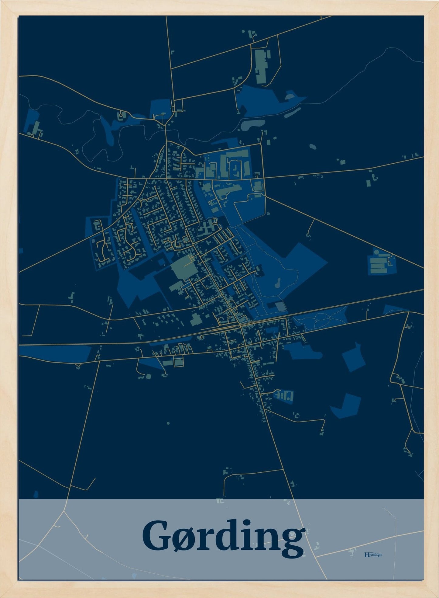 Gørding plakat i farve mørk blå og HjemEgn.dk design firkantet. Design bykort for Gørding