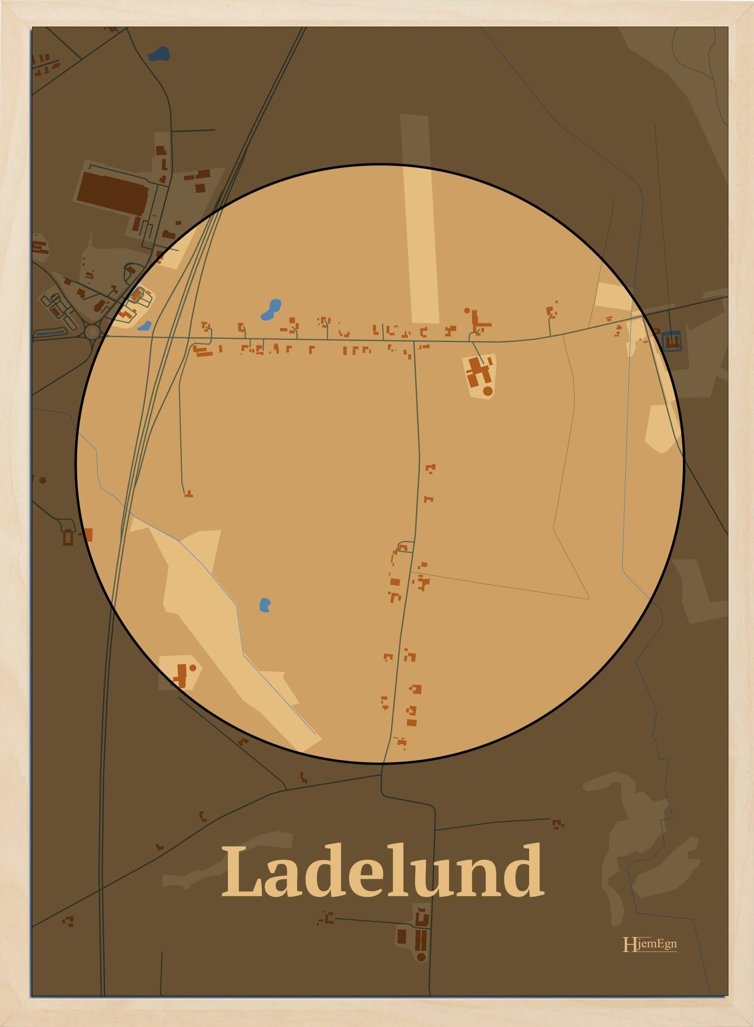 Ladelund plakat i farve pastel brun og HjemEgn.dk design centrum. Design bykort for Ladelund