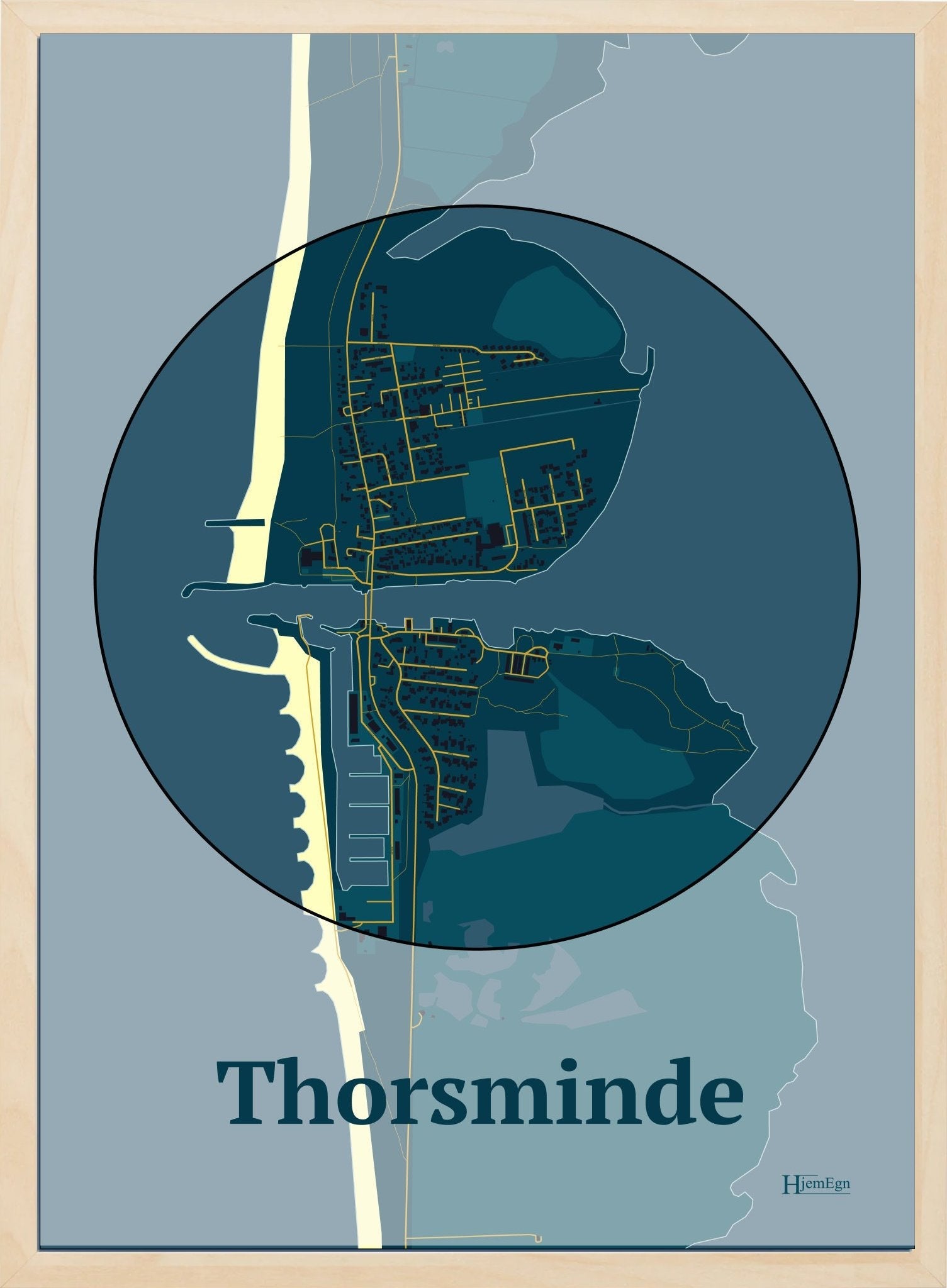 Thorsminde plakat i farve mørk blå og HjemEgn.dk design centrum. Design bykort for Thorsminde